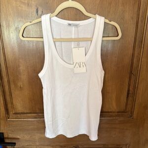 Zara White Fitted Sleeveless Tank Top size L
